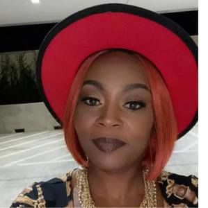 Meet your Posher, Ebony